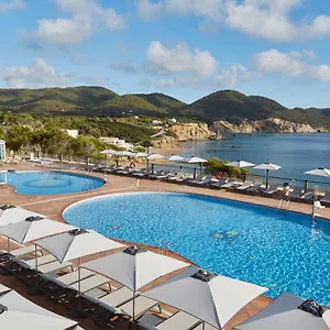 Invisa Club Cala Отель Es Figueral